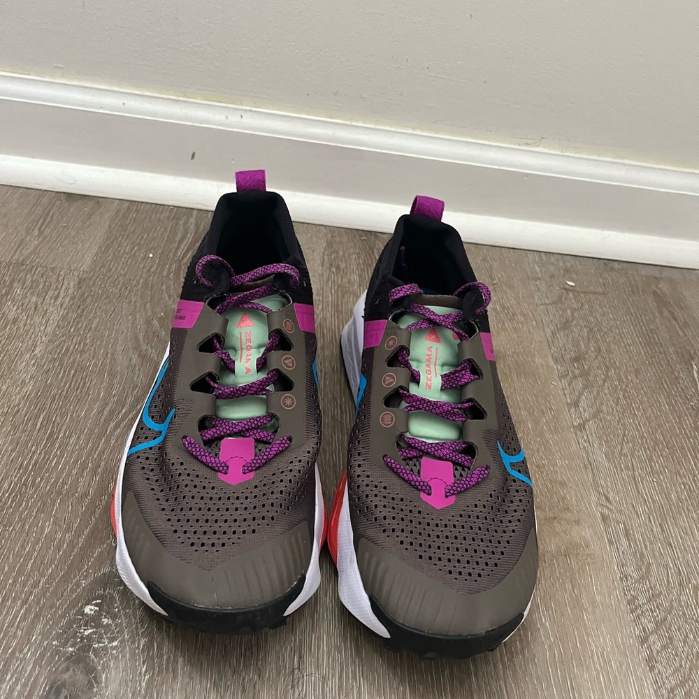 Nike Zegama running shoes size 7.5 used as unisex - Picture 3 of 4